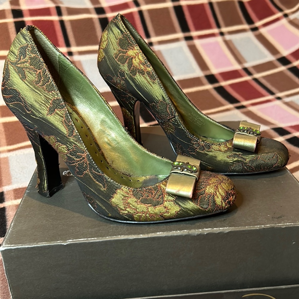 BCBG Heels